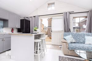 Photo 21- click for photo gallery